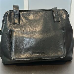 Stone & Co. Black Classic Leather Shoulder Bag